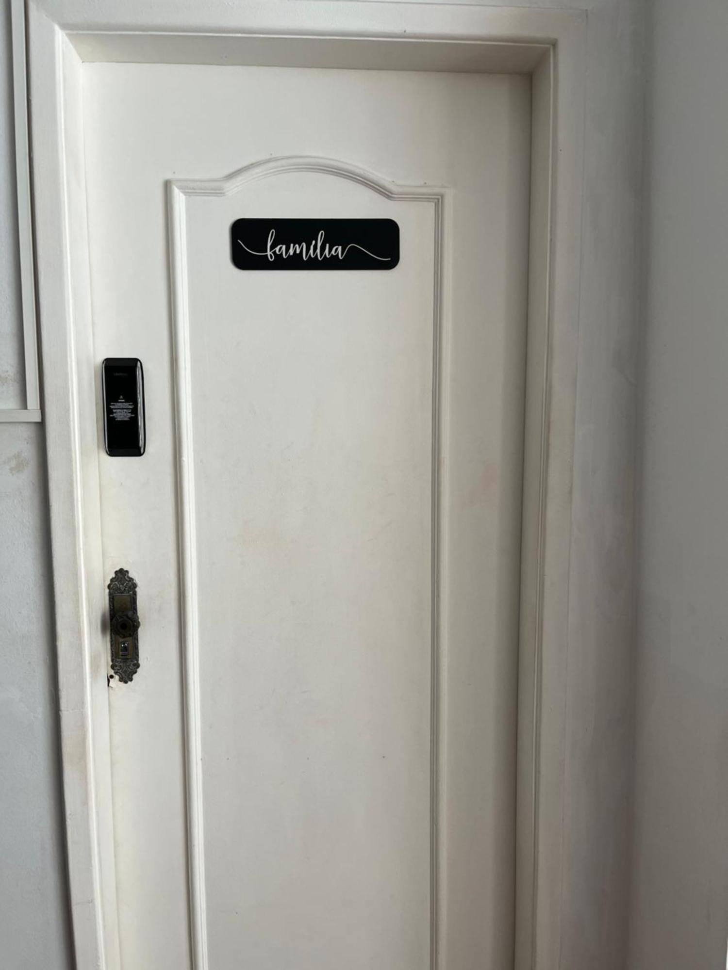 Pensión Quartos Privativos Em Frente A De Copacabana, *