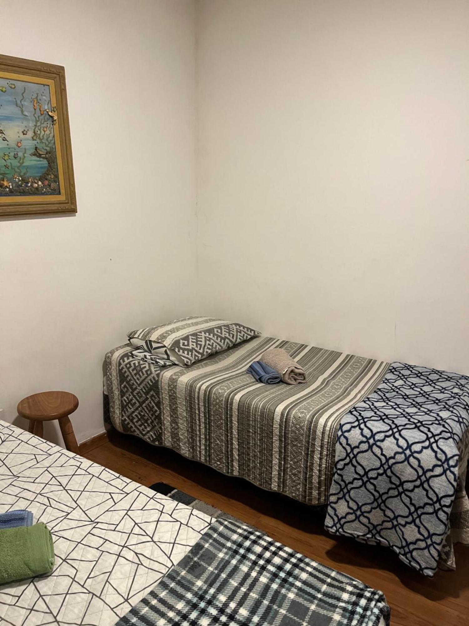 Quartos Privativos Em Frente A De Copacabana, Pensión Río de Janeiro
